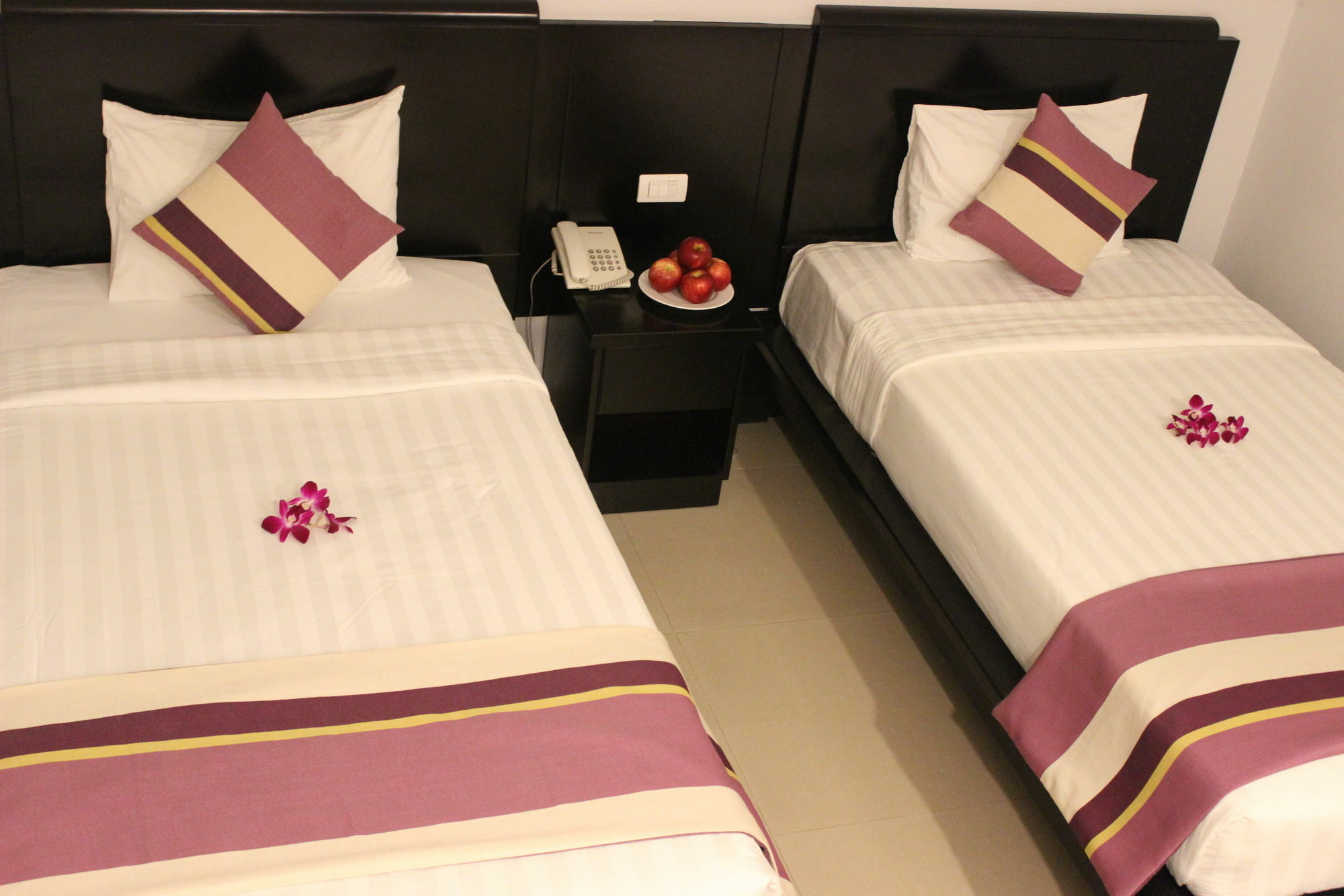 הו צ'י מין סיטי Lavender Hotel מראה חיצוני תמונה